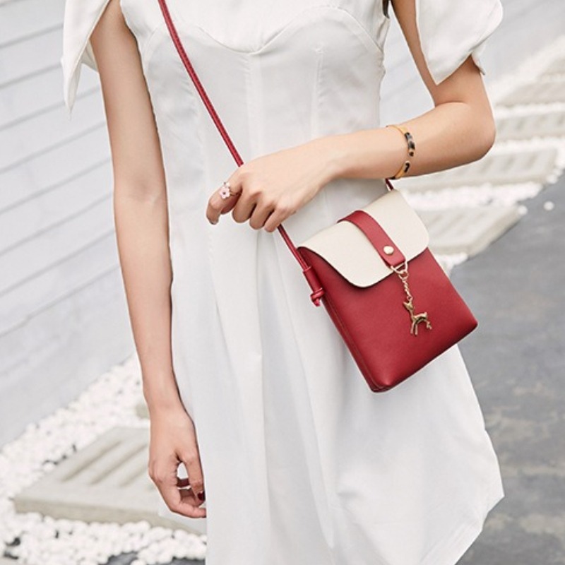New Deer Pendant Bag Women's S - огляд і ціна Leather Workshop